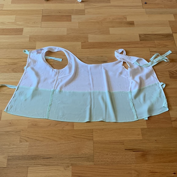 ❗️FREE Colorblock Back-tie Top📍with $25 purchase📍 MUST BUNDLE - Picture 6 of 12